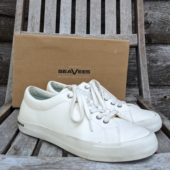 seavees white leather
